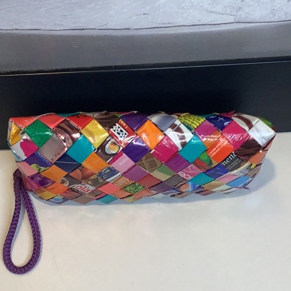 Candy Gum Wrapper Zipped Wristlet Coin Purse With Zipper 7.5 X 3.5 inches. EUC. - Picture 8 of 8